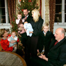 The Royal Family gathered at the Royal Palace for Christmas photos (Foto: Bjørn Sigurdsøn / Scanpix)